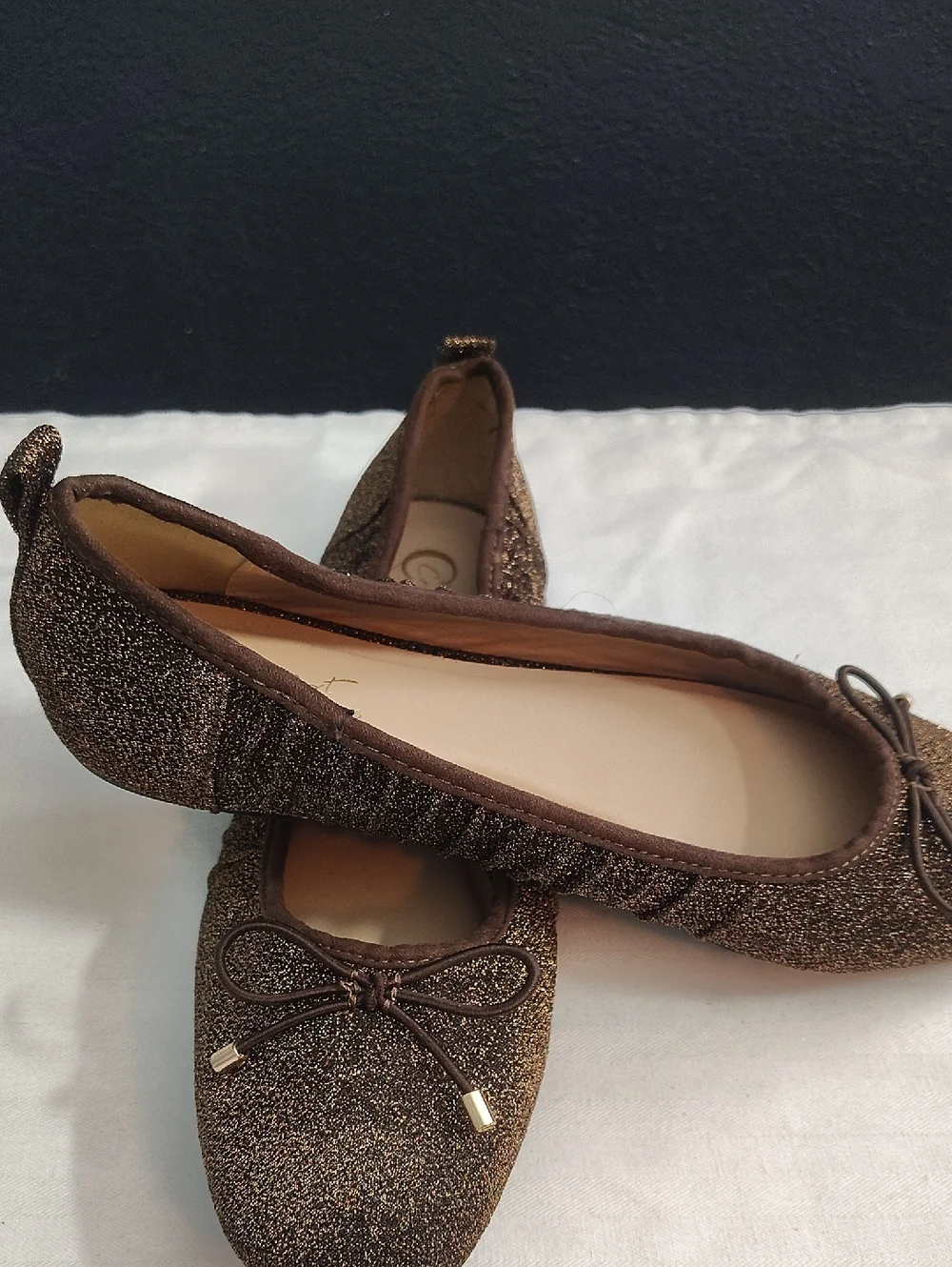 C Est. 1946 comfortable glitter